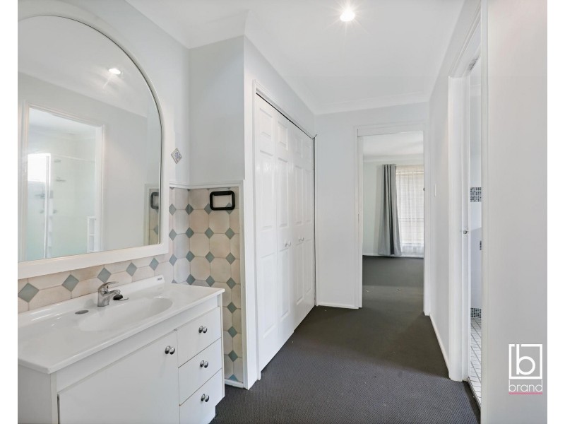 4 Birdwood Drive, Blue Haven NSW 2262