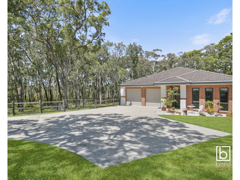 82 Lloyd Avenue, Chain Valley Bay NSW 2259
