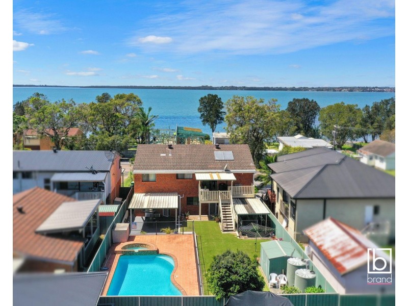 38 Malvina Parade, Gorokan NSW 2263