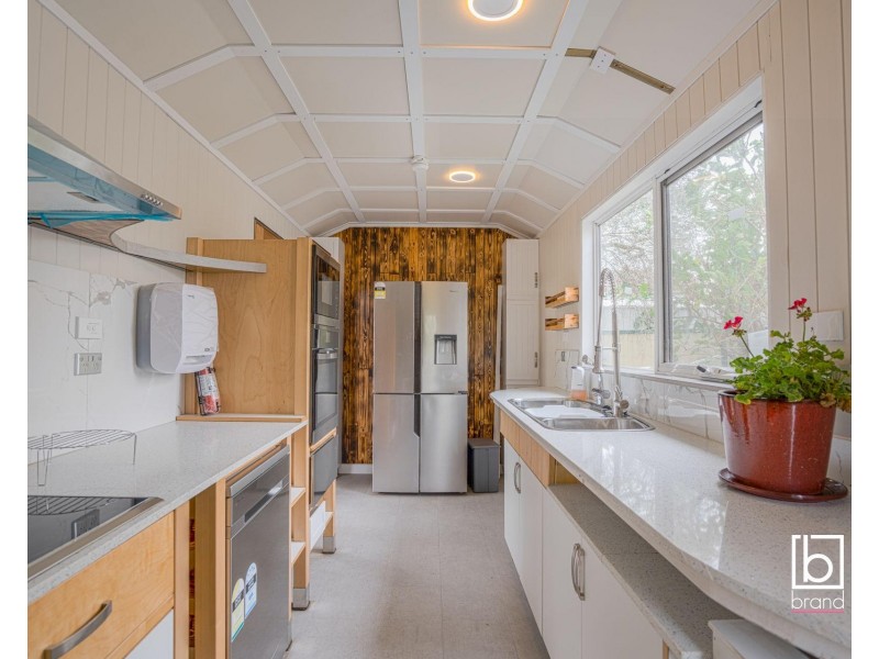 16 Beryl Street, Gorokan NSW 2263