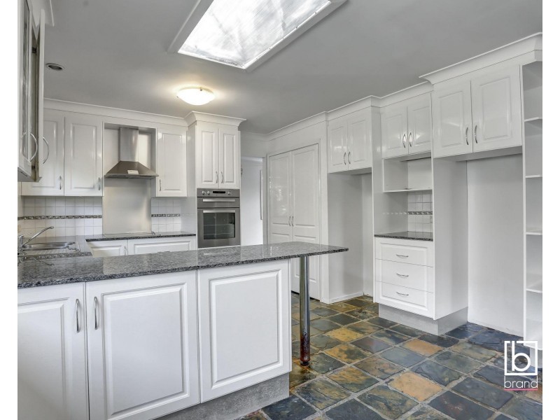 7 Hughes Avenue, Kanwal NSW 2259