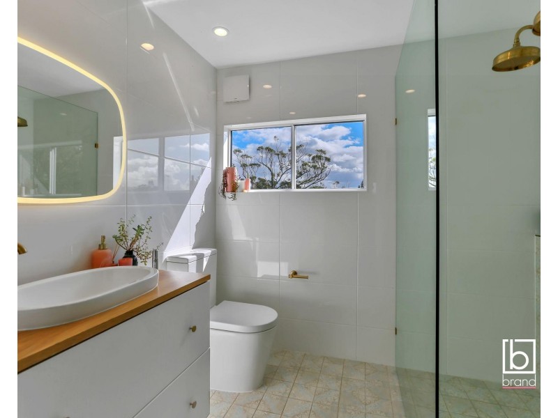 37 Allambee Crescent, Blue Haven NSW 2262