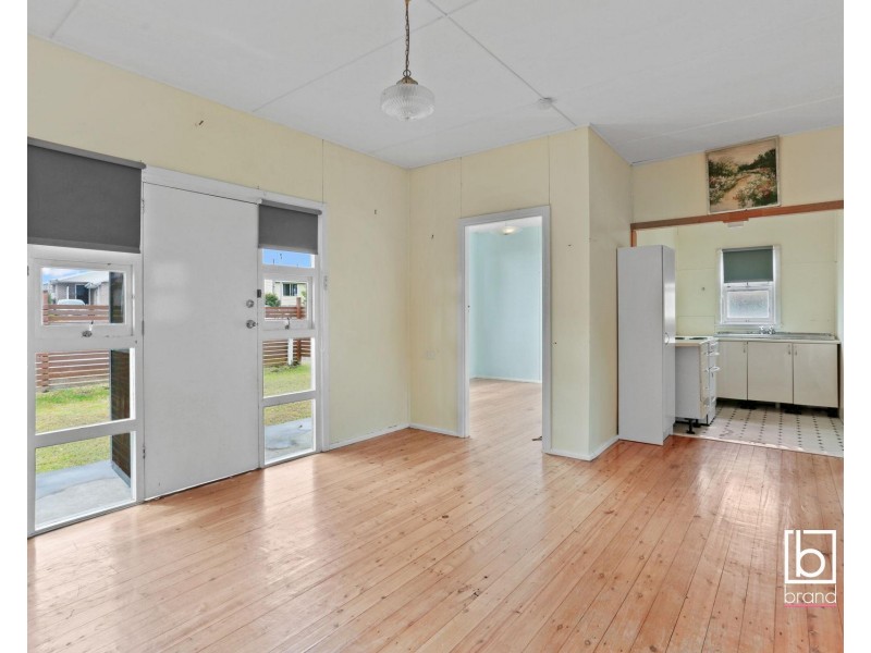 13a Crossingham St, Canton Beach NSW 2263