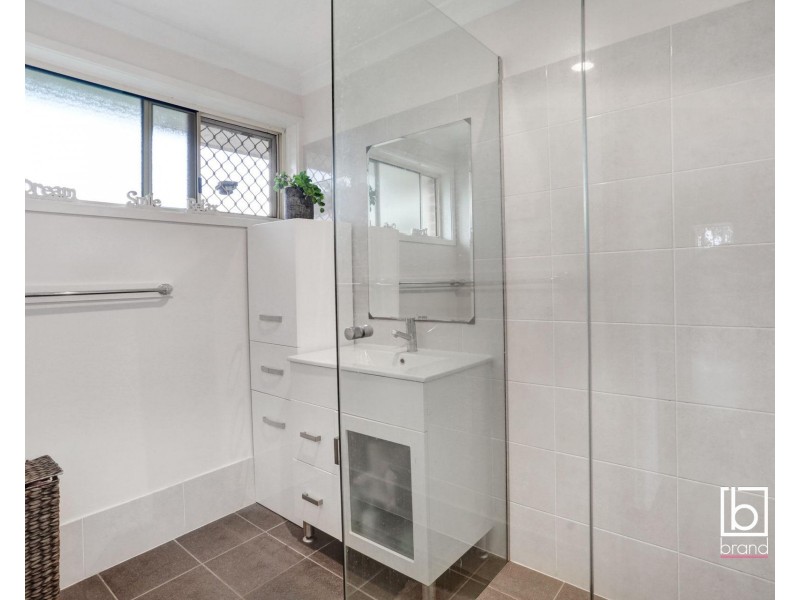 1 Myall Close, Blue Haven NSW 2262