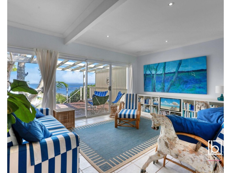 75 Moss Avenue, Toukley NSW 2263