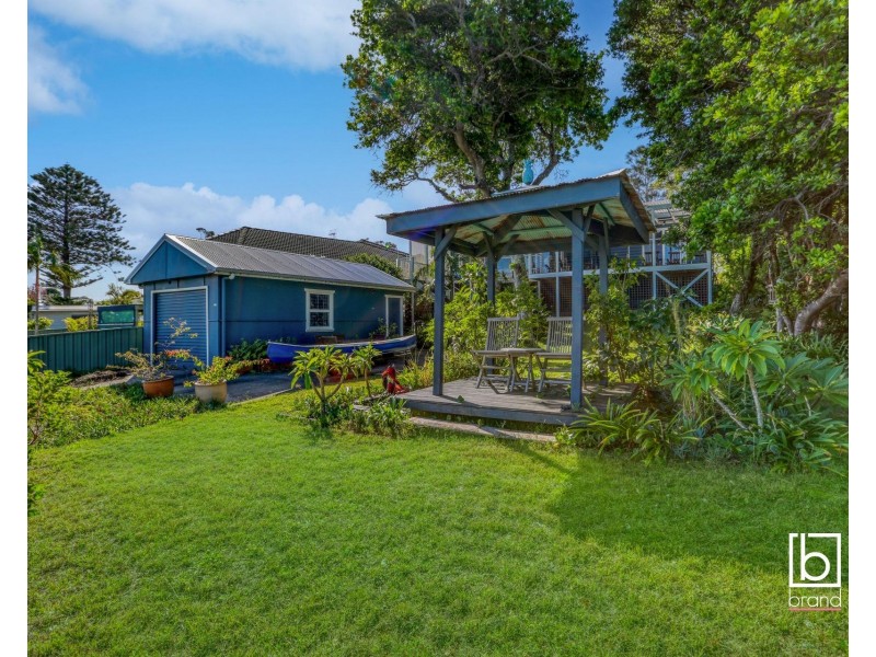 75 Moss Avenue, Toukley NSW 2263