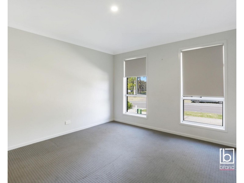 155 Johns Road, Wadalba NSW 2259