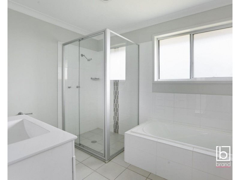 155 Johns Road, Wadalba NSW 2259