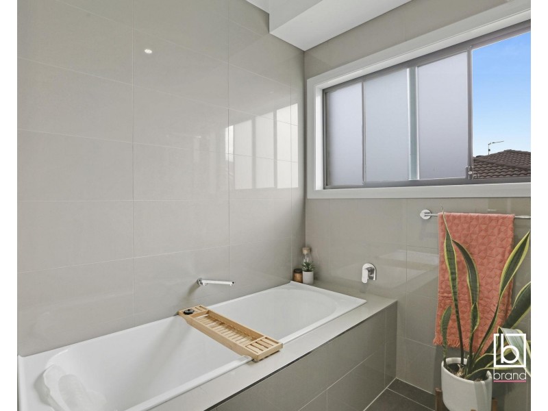 60 Settlers Road, Wadalba NSW 2259