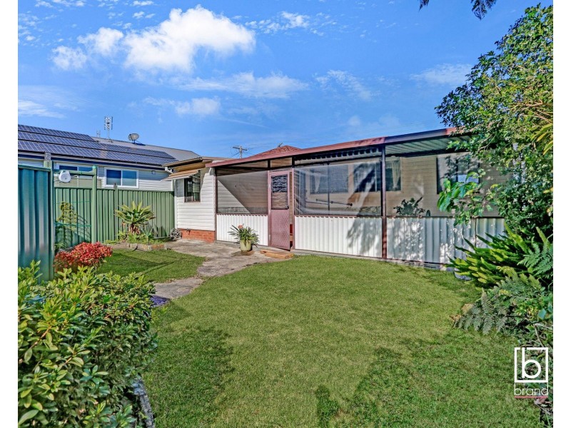 10 Hammond Road, Toukley NSW 2263