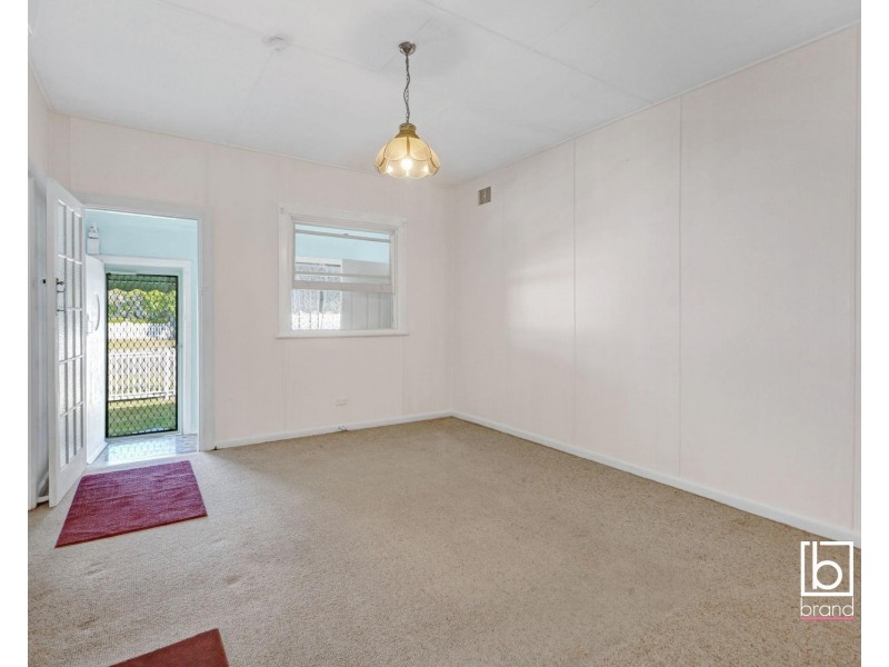 10 Hammond Road, Toukley NSW 2263