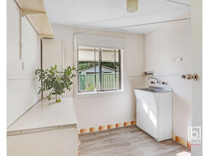 10 Hammond Road, Toukley NSW 2263
