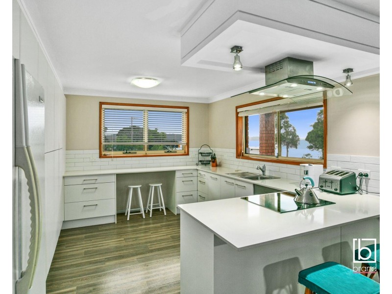 9 Kantara Road, Canton Beach NSW 2263