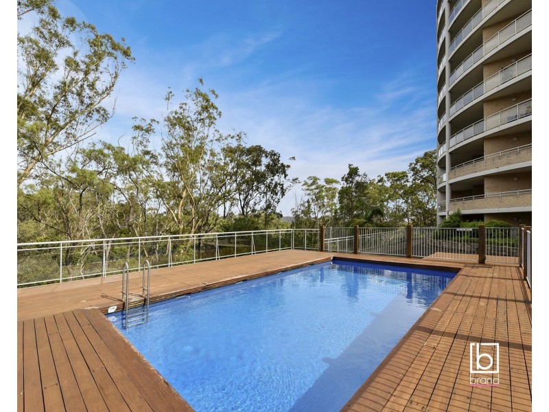 151/80 John Whiteway Drive, Gosford NSW 2250