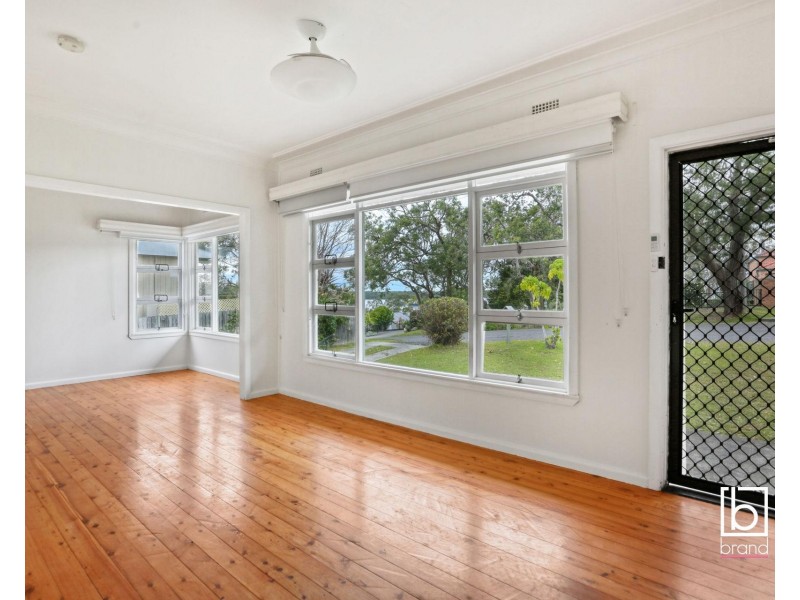 121 Diamond Head Drive, Budgewoi NSW 2262
