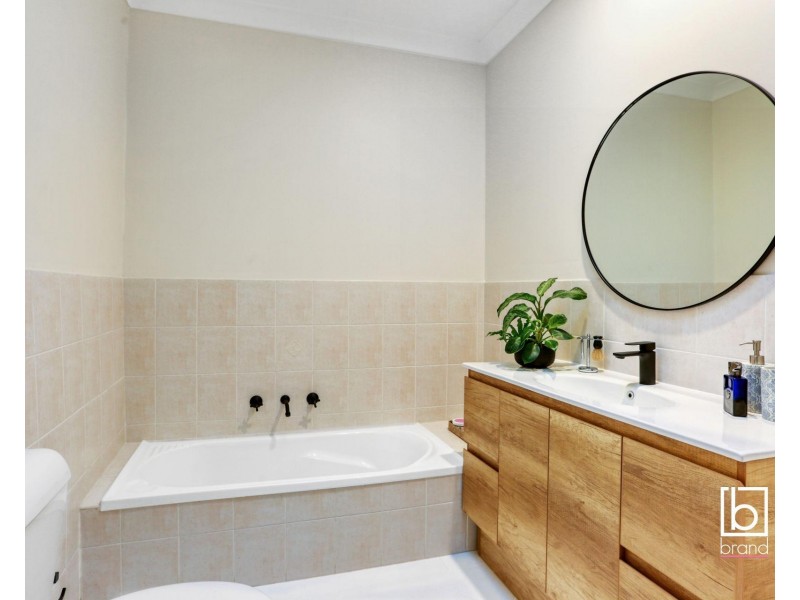 2/14 Sotherby Avenue, Terrigal NSW 2260