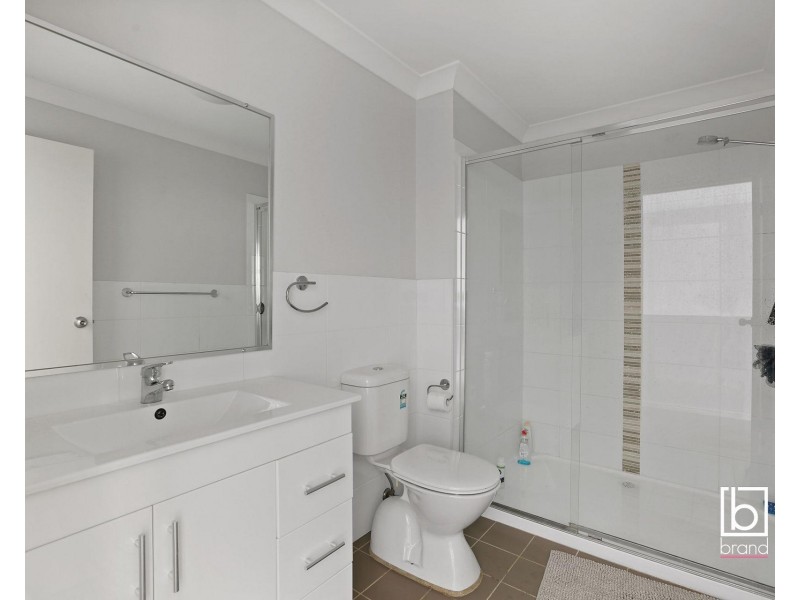 4/8 Stockton Street, Morisset NSW 2264