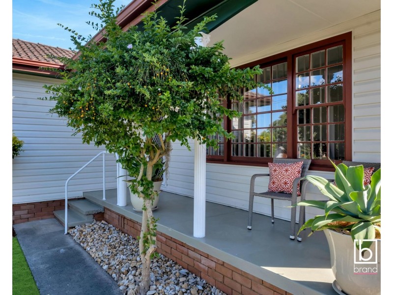1 Brooke Avenue, Killarney Vale NSW 2261
