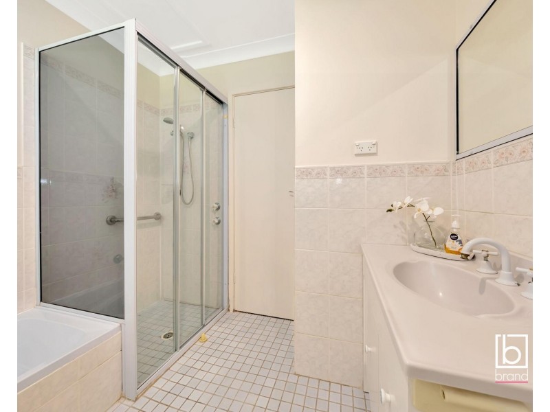 1 Brooke Avenue, Killarney Vale NSW 2261