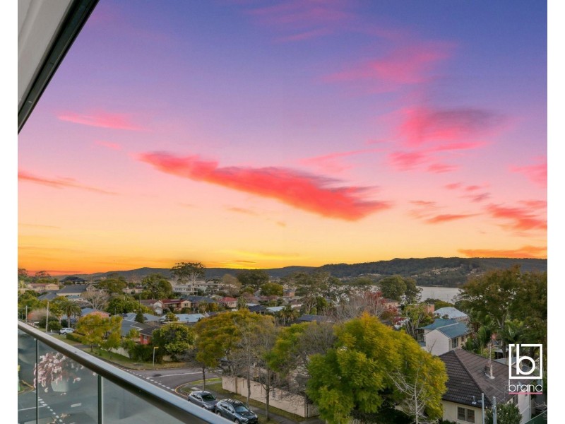 308/179 Albany Street, Point Frederick NSW 2250