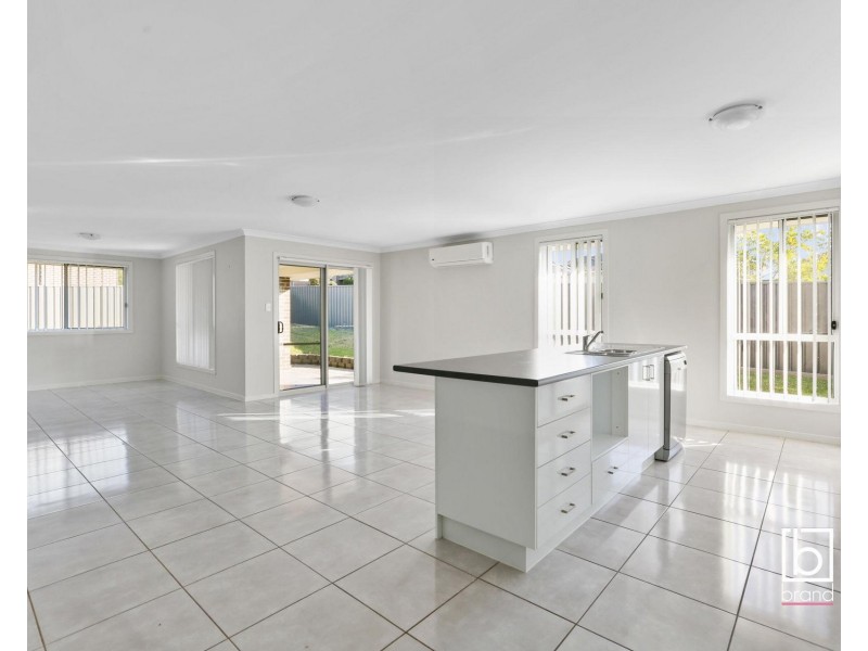 10 Mick Street, Wadalba NSW 2259