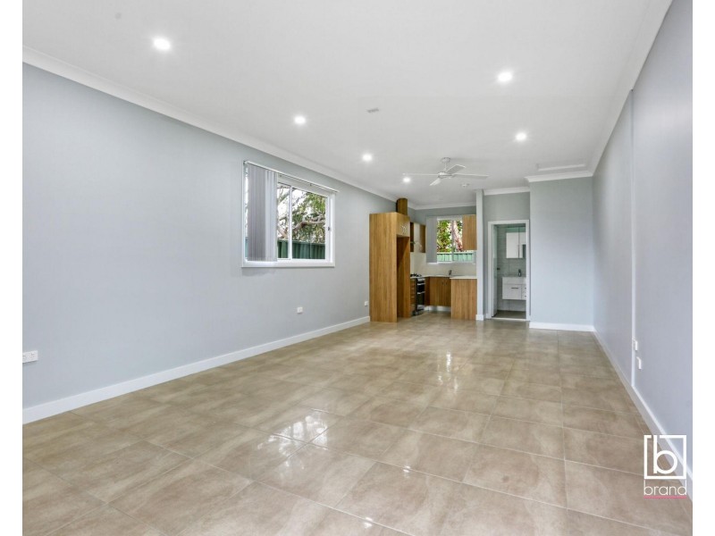13b Second Avenue, Toukley NSW 2263