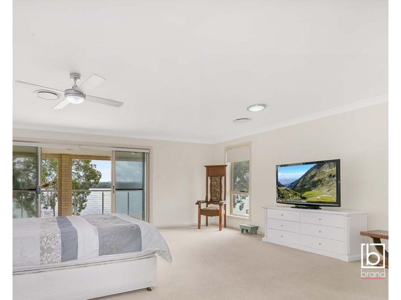 29 Kenilworth Street, Mannering Park NSW 2259