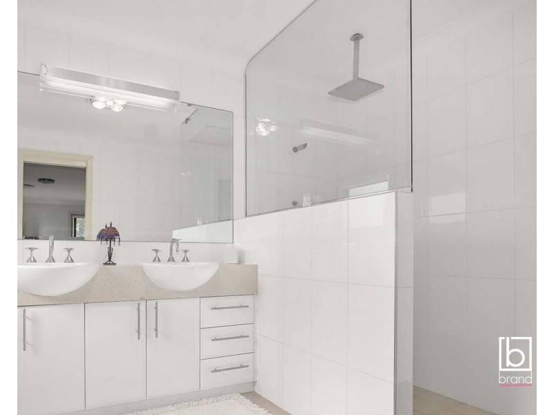 29 Kenilworth Street, Mannering Park NSW 2259