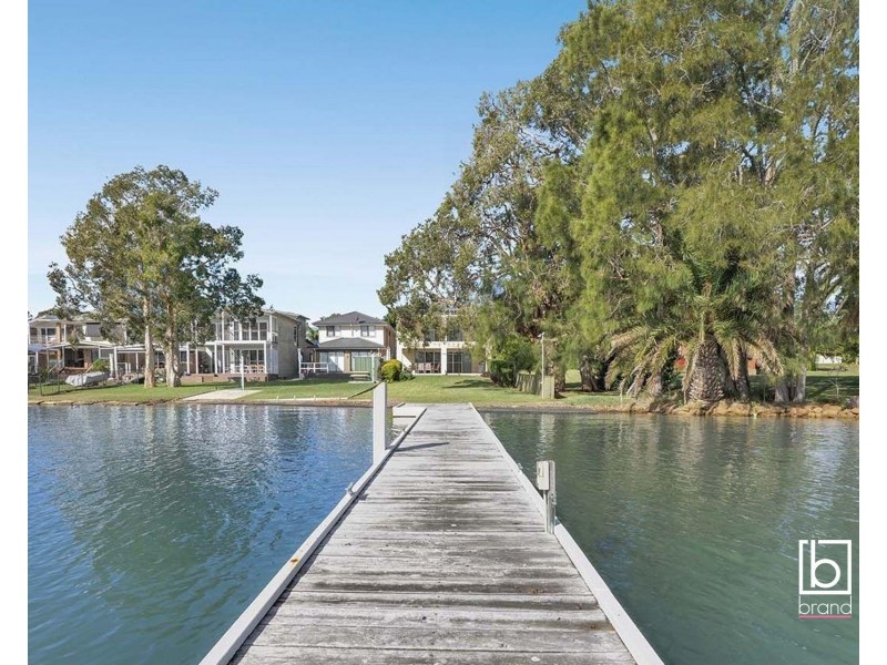 29 Kenilworth Street, Mannering Park NSW 2259