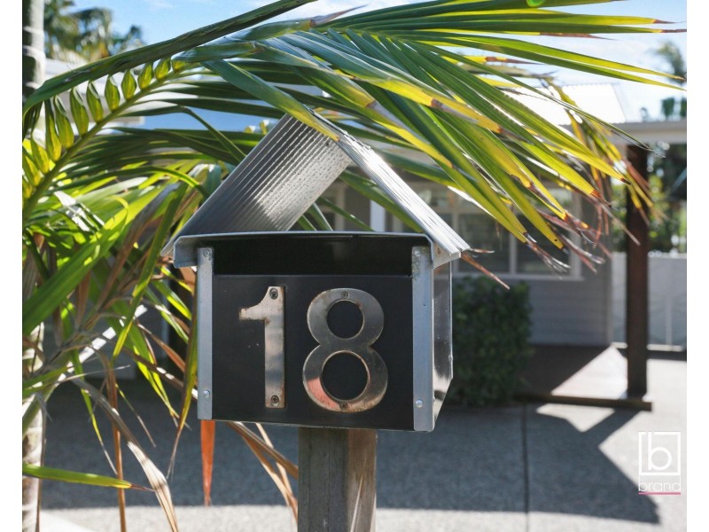 18 Poplars Avenue, Bateau Bay NSW 2261