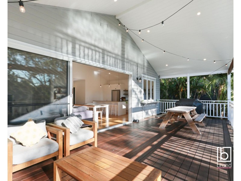 18 Poplars Avenue, Bateau Bay NSW 2261