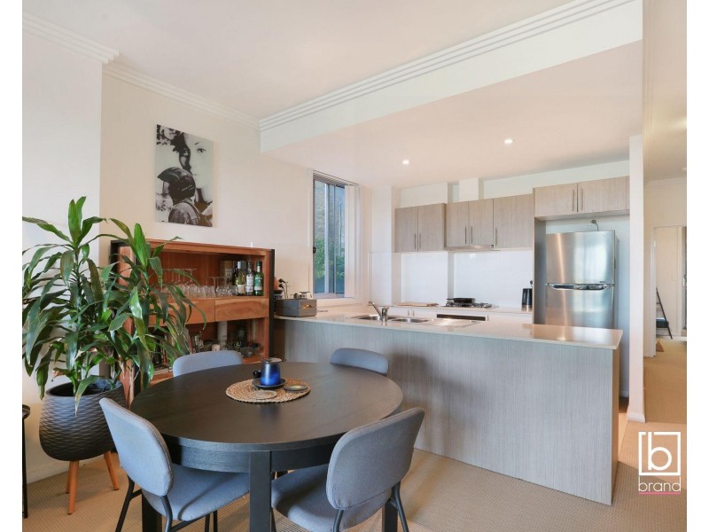 8/6 Hargraves Street, Gosford NSW 2250