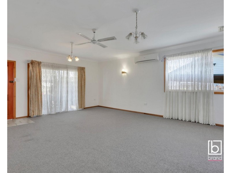 4 First Avenue, Toukley NSW 2263