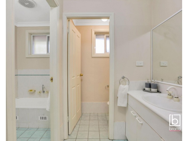 2 Brittania Drive, Watanobbi NSW 2259