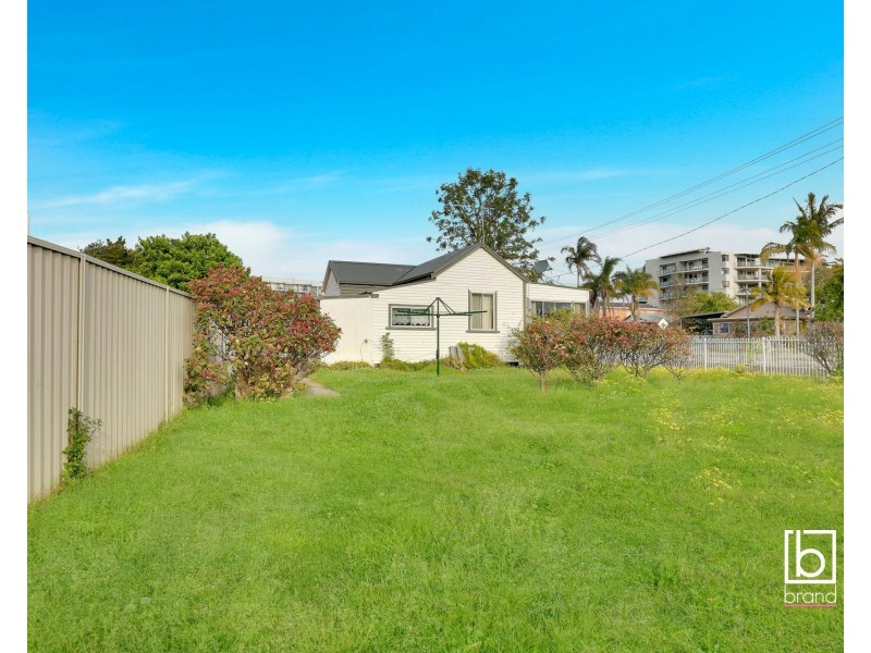 16 Oakland Avenue, The Entrance NSW 2261