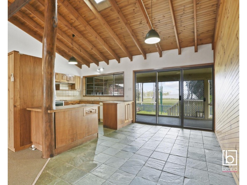 16 Liamena Avenue, San Remo NSW 2262