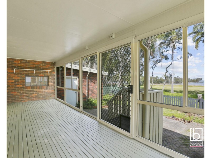 16 Liamena Avenue, San Remo NSW 2262