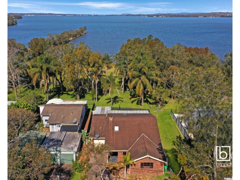 16 Liamena Avenue, San Remo NSW 2262