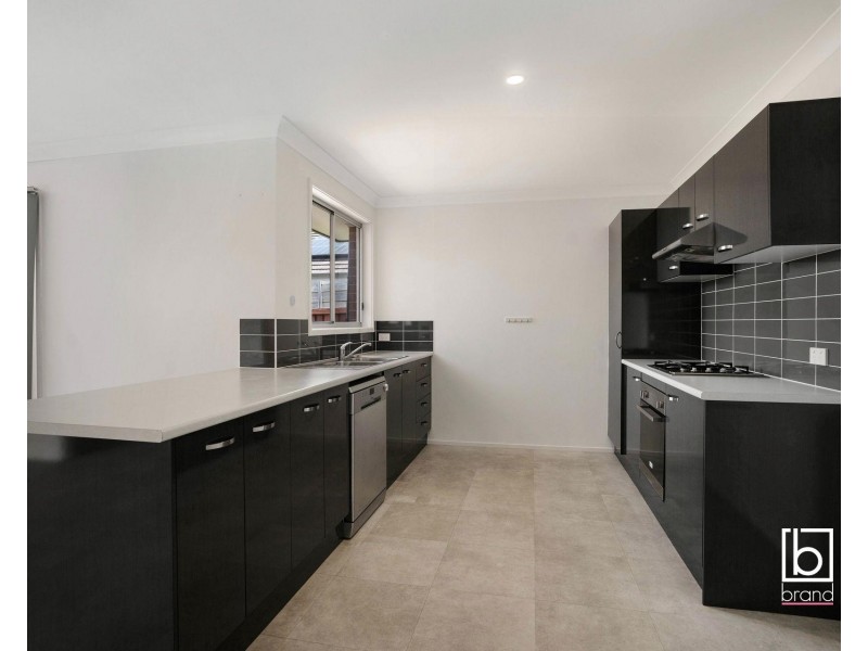 35 Menindee Avenue, Blue Haven NSW 2262