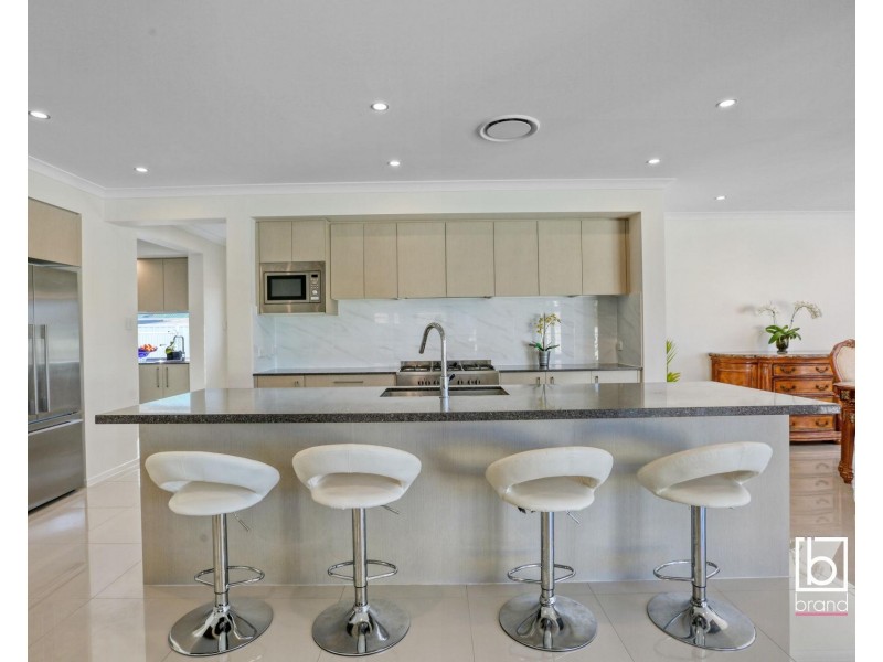24 Middle Tree Close, Hamlyn Terrace NSW 2259