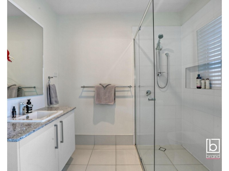 24 Middle Tree Close, Hamlyn Terrace NSW 2259