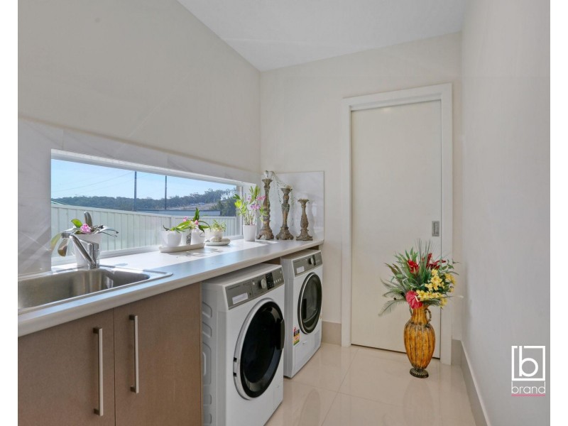 24 Middle Tree Close, Hamlyn Terrace NSW 2259