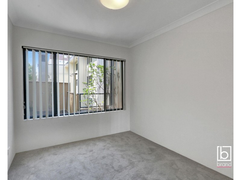 4/26-28 Showground Road, Gosford NSW 2250