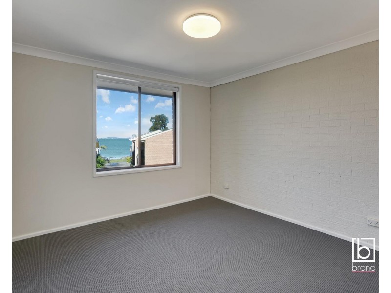 1/10-12 Wallarah Road, Gorokan NSW 2263