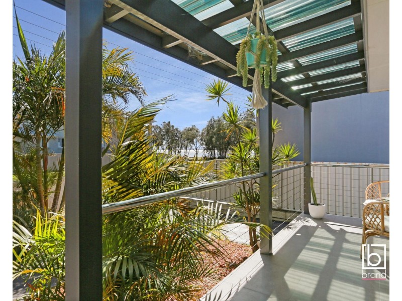 2 Crosby Crescent, Killarney Vale NSW 2261