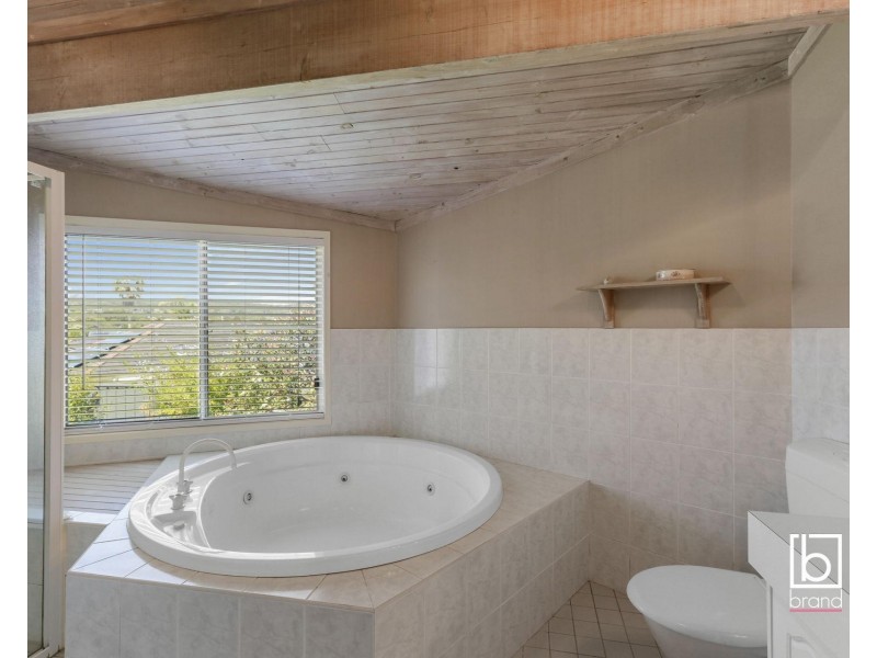 15 Montana Place, Bateau Bay NSW 2261