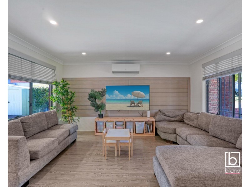 9 Elm Place, Blue Haven NSW 2262