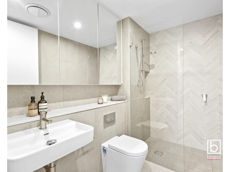 202/8 Duke Street, Point Frederick NSW 2250