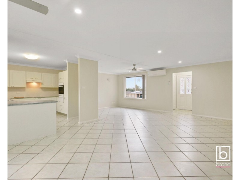 2 Brittania Drive, Watanobbi NSW 2259