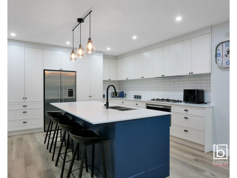 207 Freemans Drive, Morisset NSW 2264